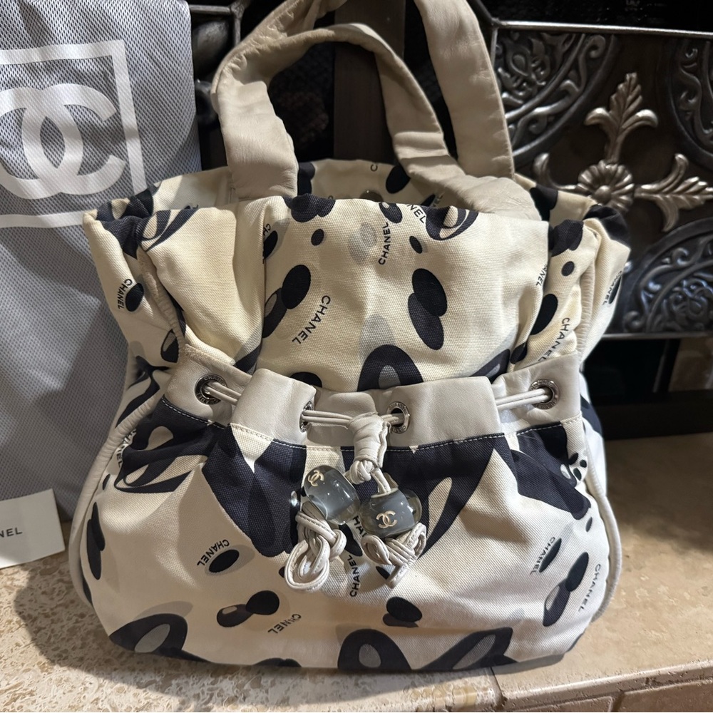 Chanel Cream and Black Tote Bag with Stylish Pattern